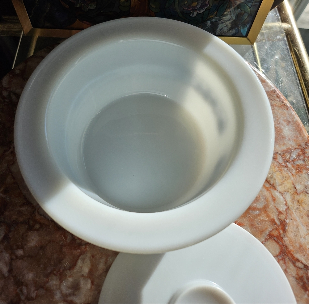 Vintage Pyrex Old Town Butter Dish - Picture 2 of 3